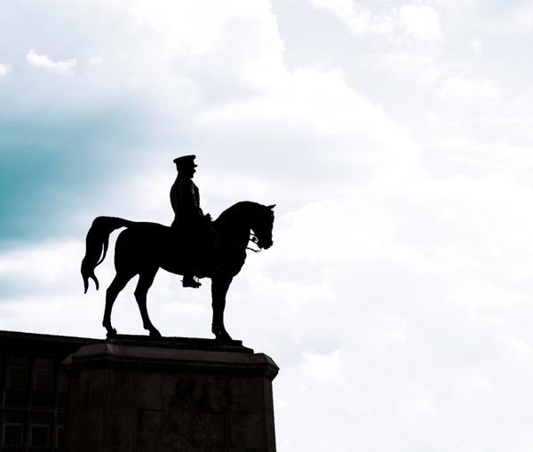 Bir Ülkede Neden Atatürk Heykeli Olur?